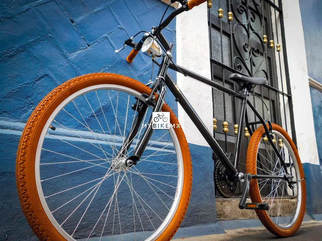 Morelia Personalizada con tu Nombre y Accesorios