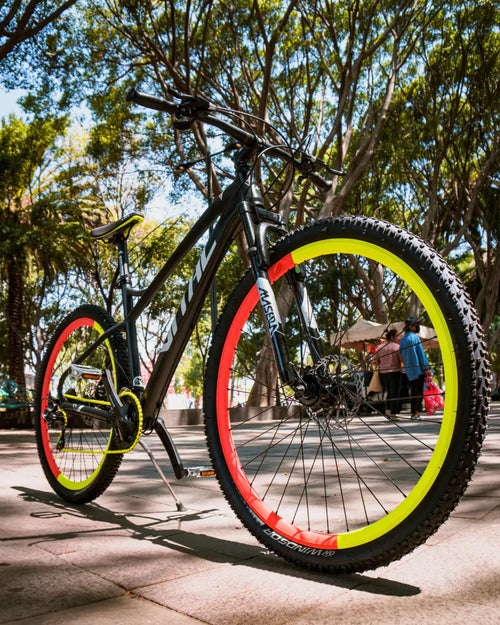 Bicicleta de Montaña Azteca Trail 21 Vel Freno de Disco Suspensión MyBikeMx