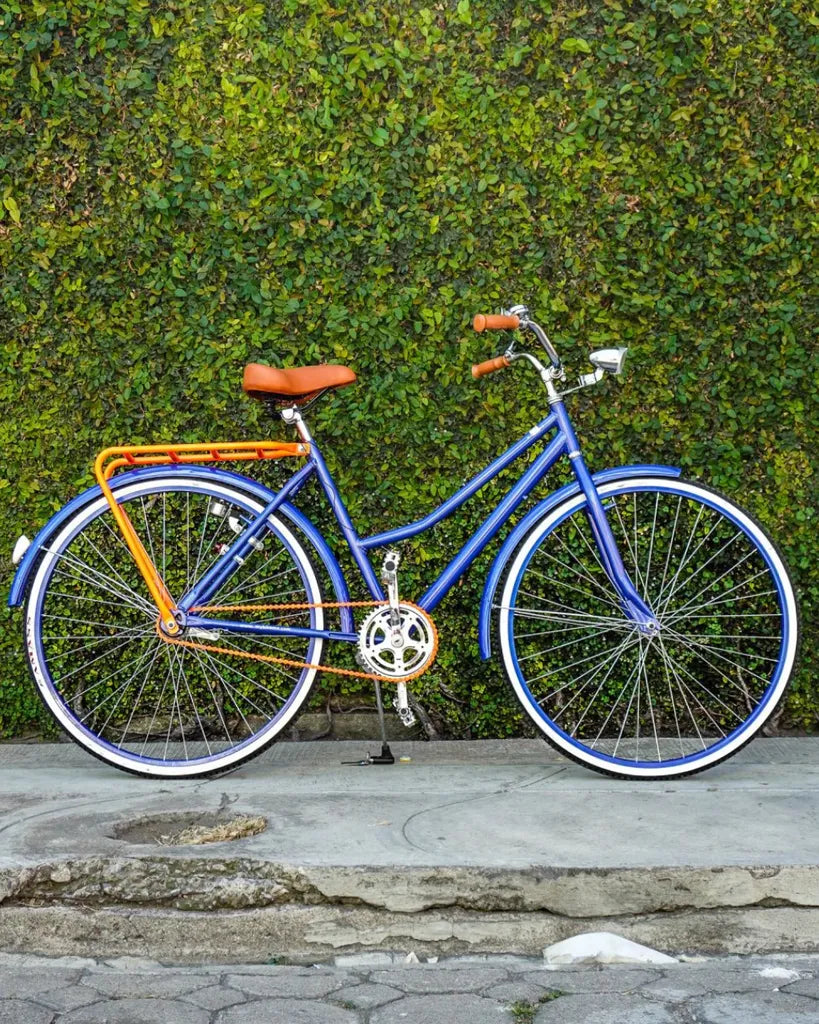 Azul Profundo Urbana Clásica
