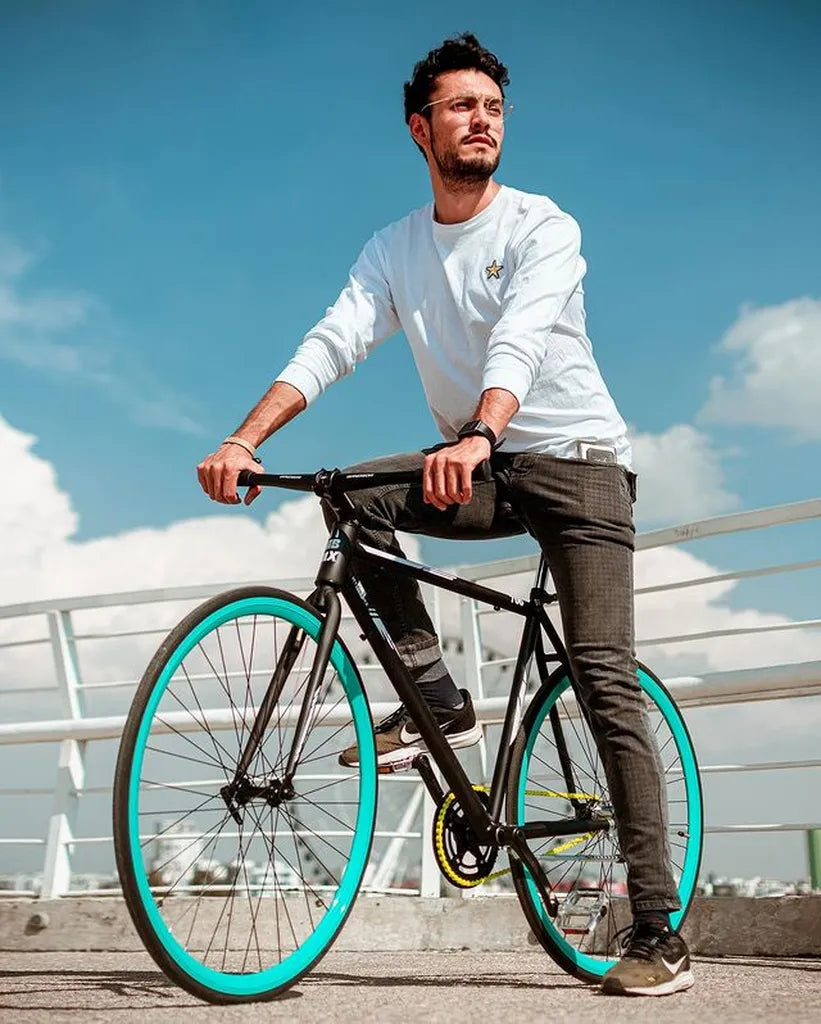 Bicicleta Ultraligera Urbana Mamba Black 700 MyBikeMx